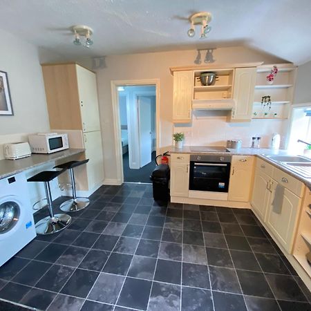 Cottage Style 2 Bedroom Apt In City, Near Utilita Arena & Free Parking Birmingham Exteriér fotografie