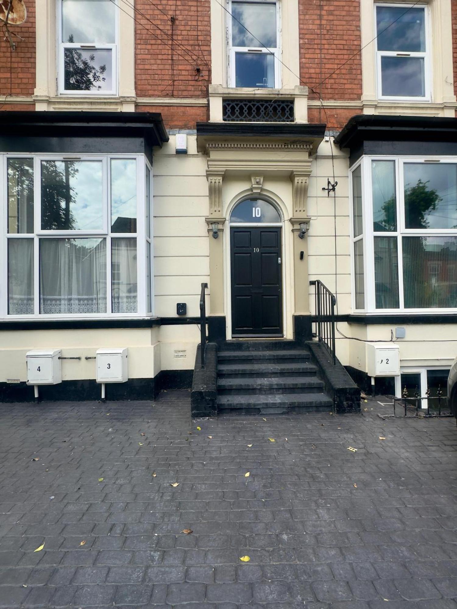 Cottage Style 2 Bedroom Apt In City, Near Utilita Arena & Free Parking Birmingham Exteriér fotografie