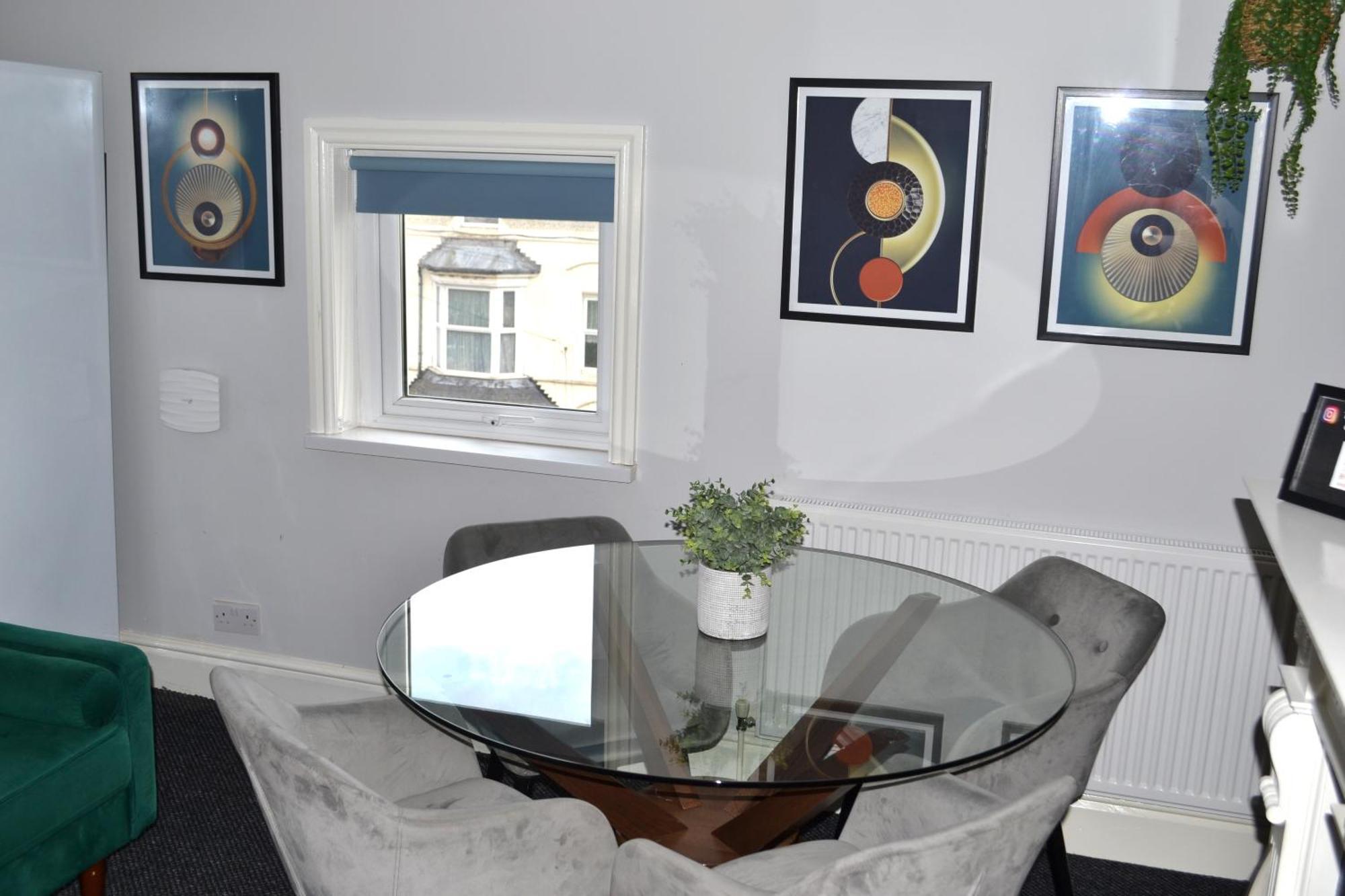 Cottage Style 2 Bedroom Apt In City, Near Utilita Arena & Free Parking Birmingham Exteriér fotografie