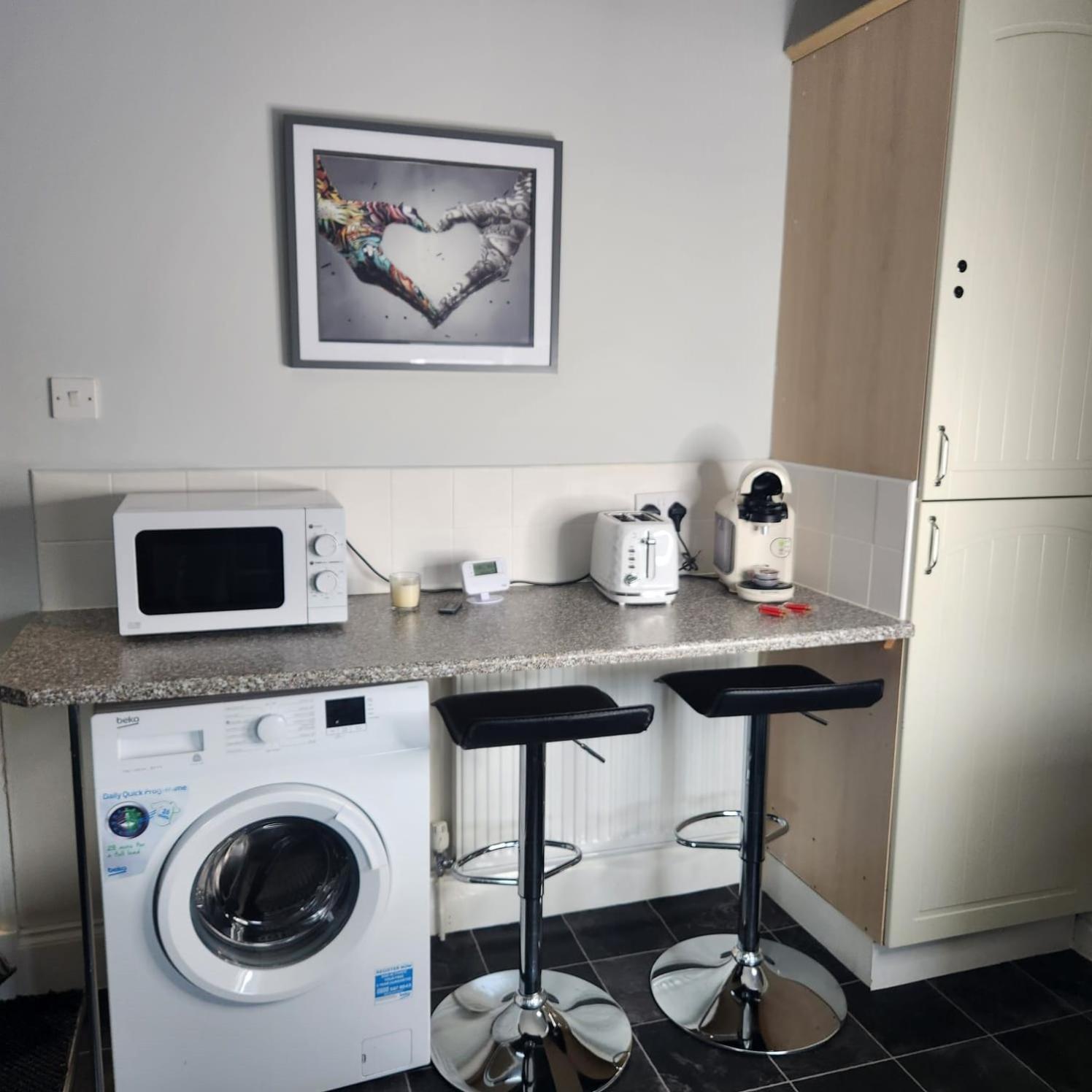 Cottage Style 2 Bedroom Apt In City, Near Utilita Arena & Free Parking Birmingham Exteriér fotografie